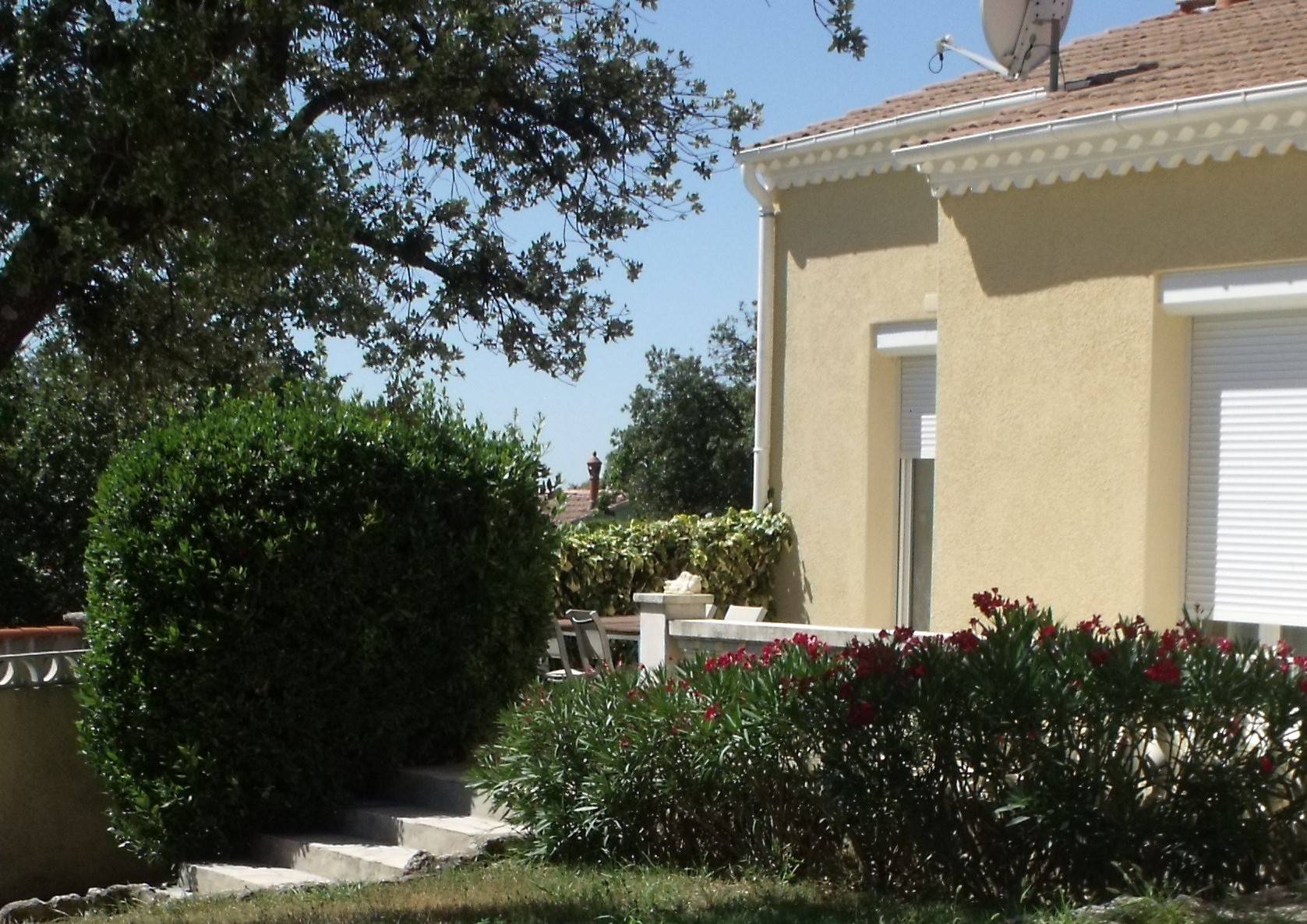Charmante villa dans un village perché de la Drôme Provençale